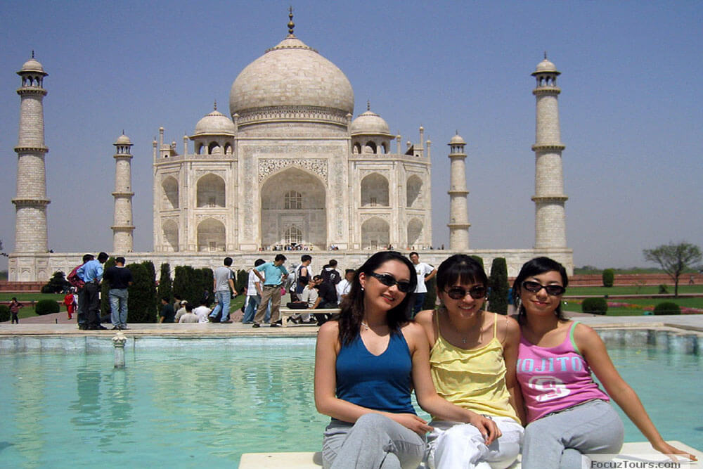 Taj mahal tour